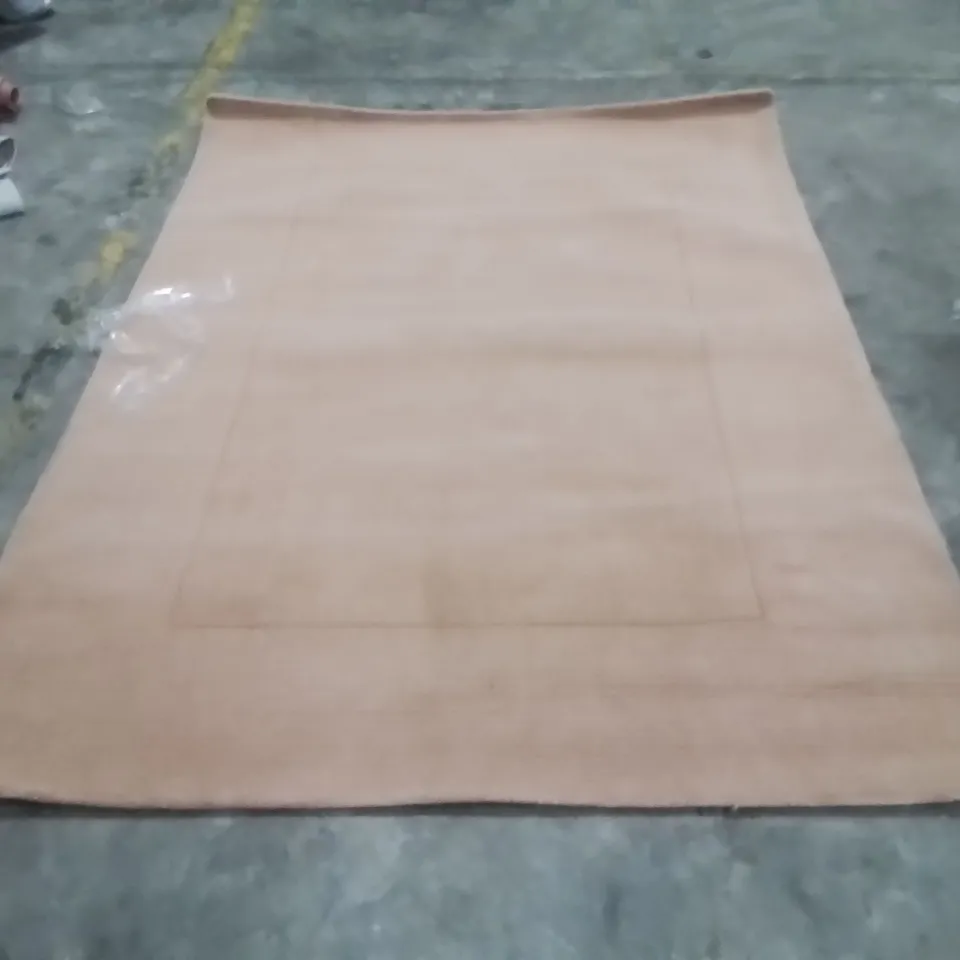 QUALITY DESIGNER AREA RUG - APPROXIMATELY 225x160