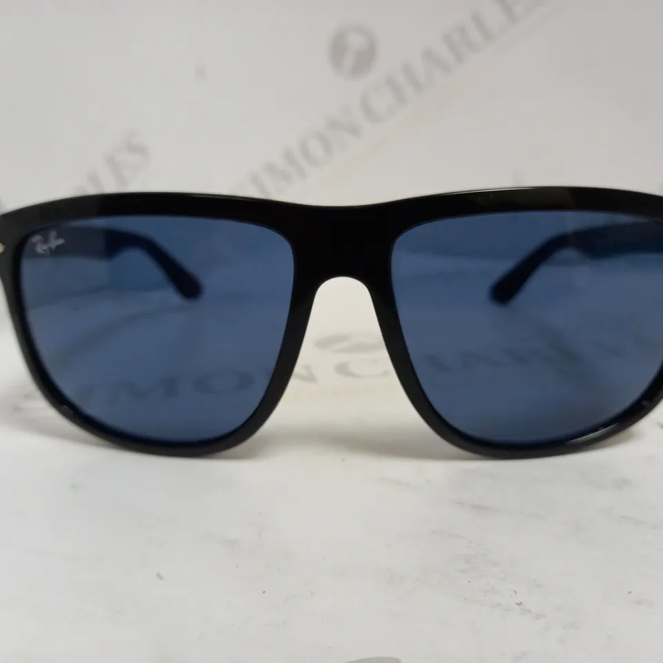 RAY-BAN STYLE SUNGLASSES