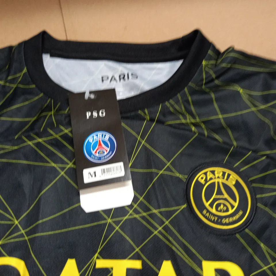 PARIS SAINT GERMAIN FOOTBALL SHIRT - M