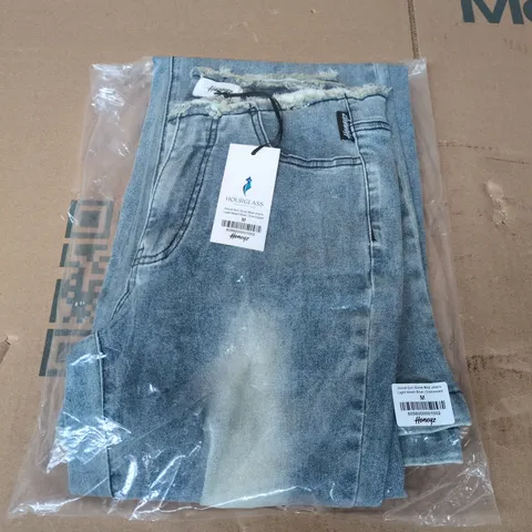 BAGGED HONEYZ HOURGLASS GOOD GIRL GONE BAD JEANS IN LIGHT WASH BLUE - MEDIUM