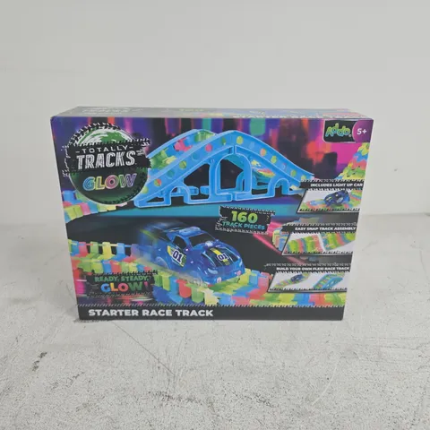 BOXED TOTALLY TRACKS GLOW STARTER RACE TRACK