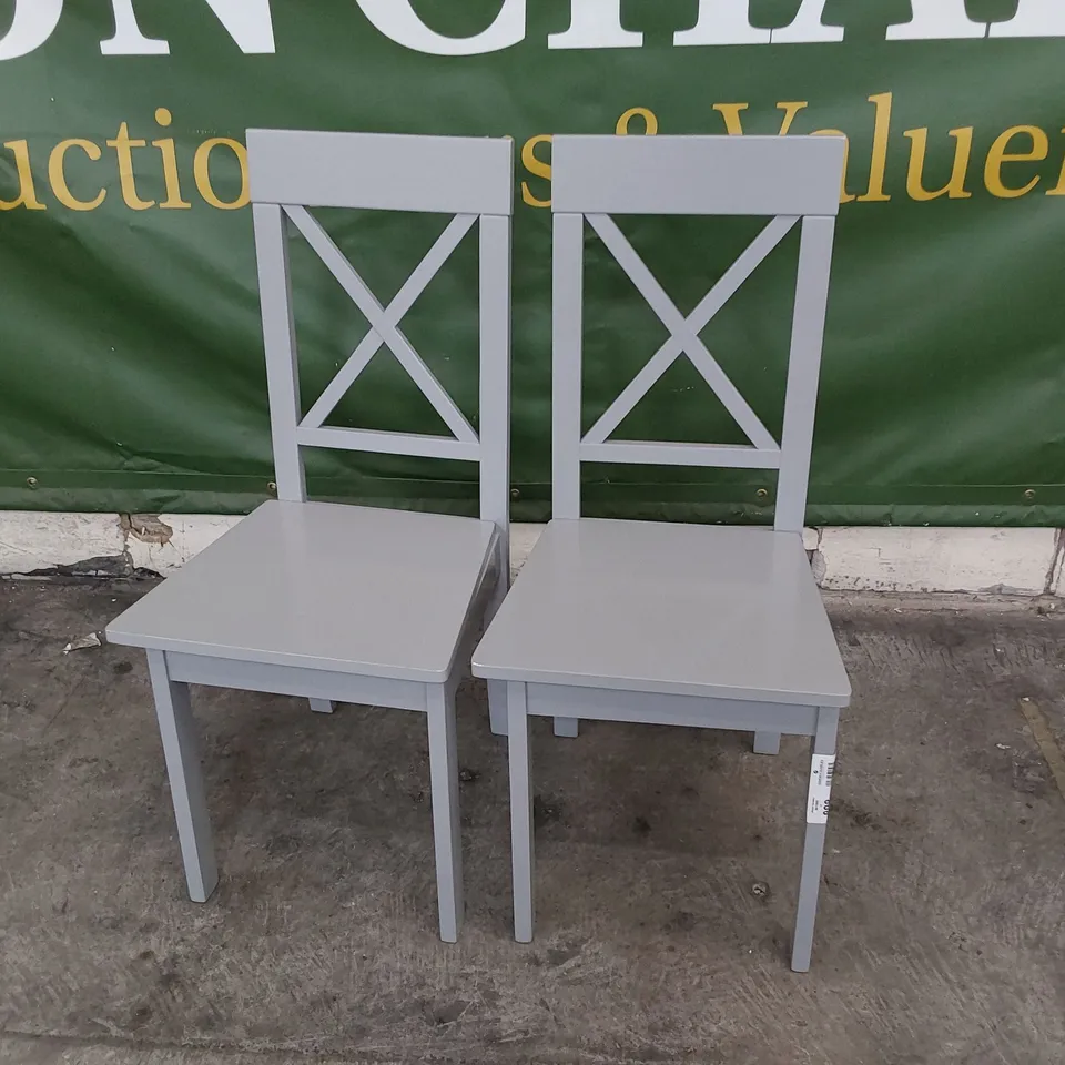 PAIR OF GREY PAINTED WOOD X BACK DINING CHAIRS 