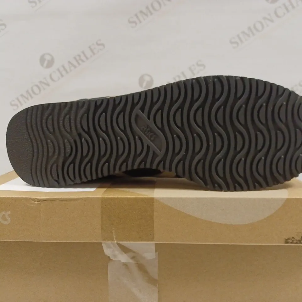ASICS TIGER RUNNER BLACK/MINK - UK 10 1/2