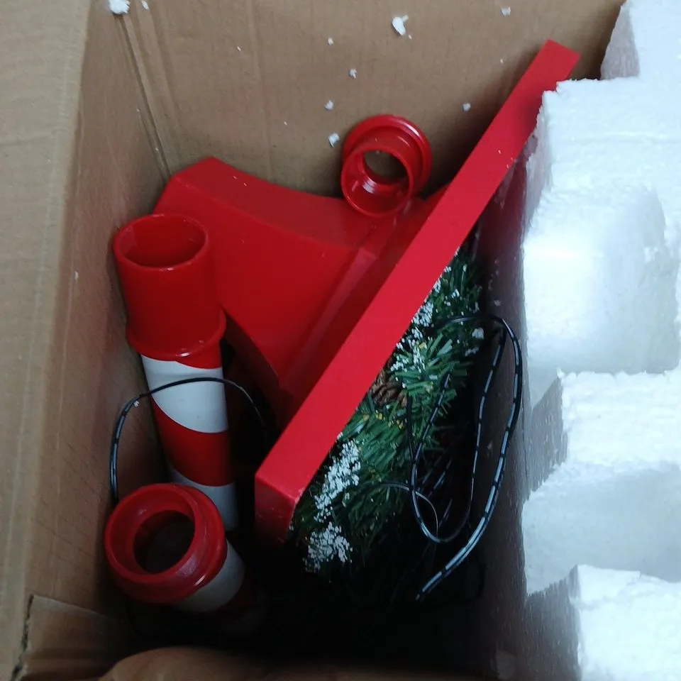 5FT LED SNOWING STREET LAMP CANDY CANE - COLLECTION ONLY