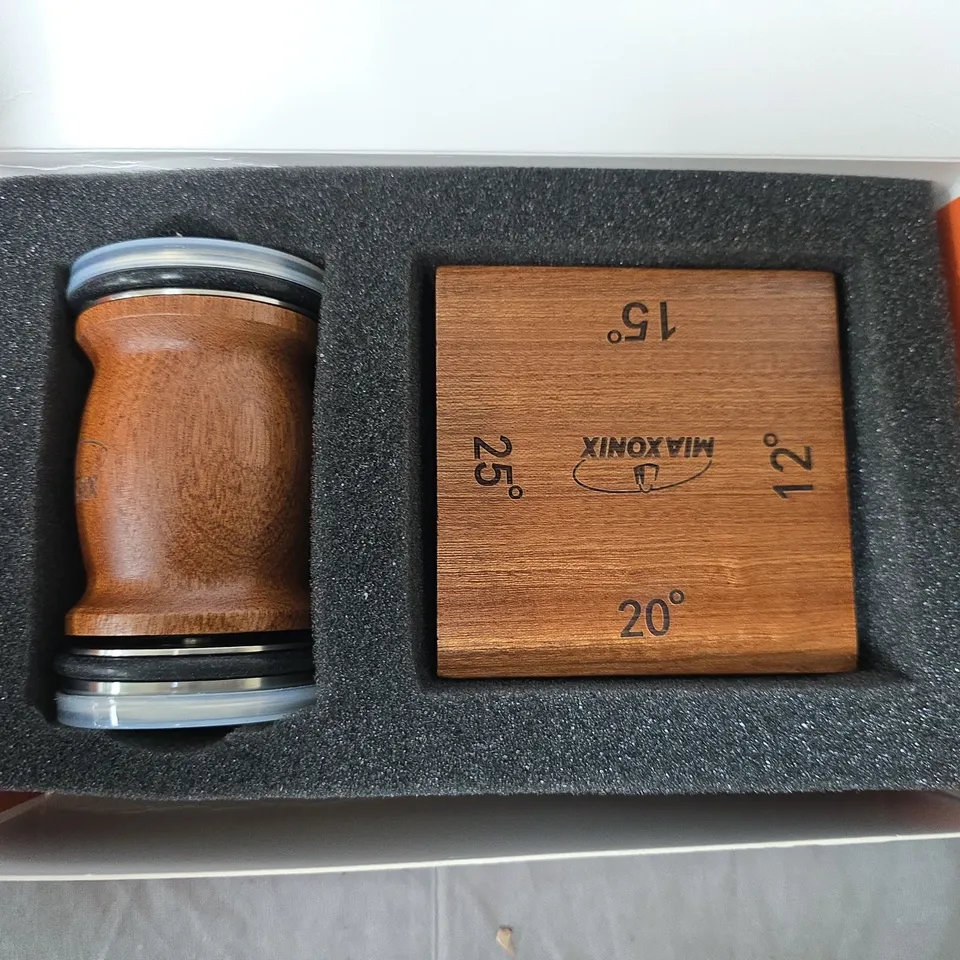MIA XONIX KNIFE SHARPENER – WOODEN BLOCK & HANDLE, BOXED