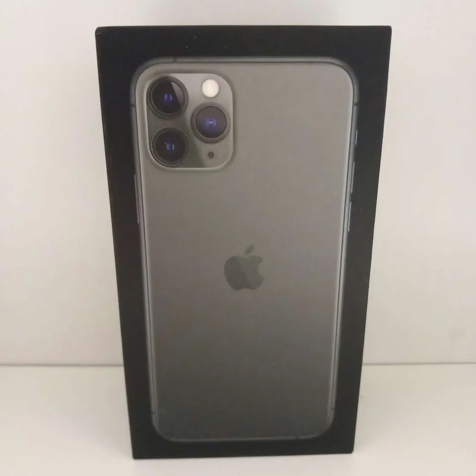 BOXED APPLE IPHONE 11 PRO 256GB MOBILE PHONE