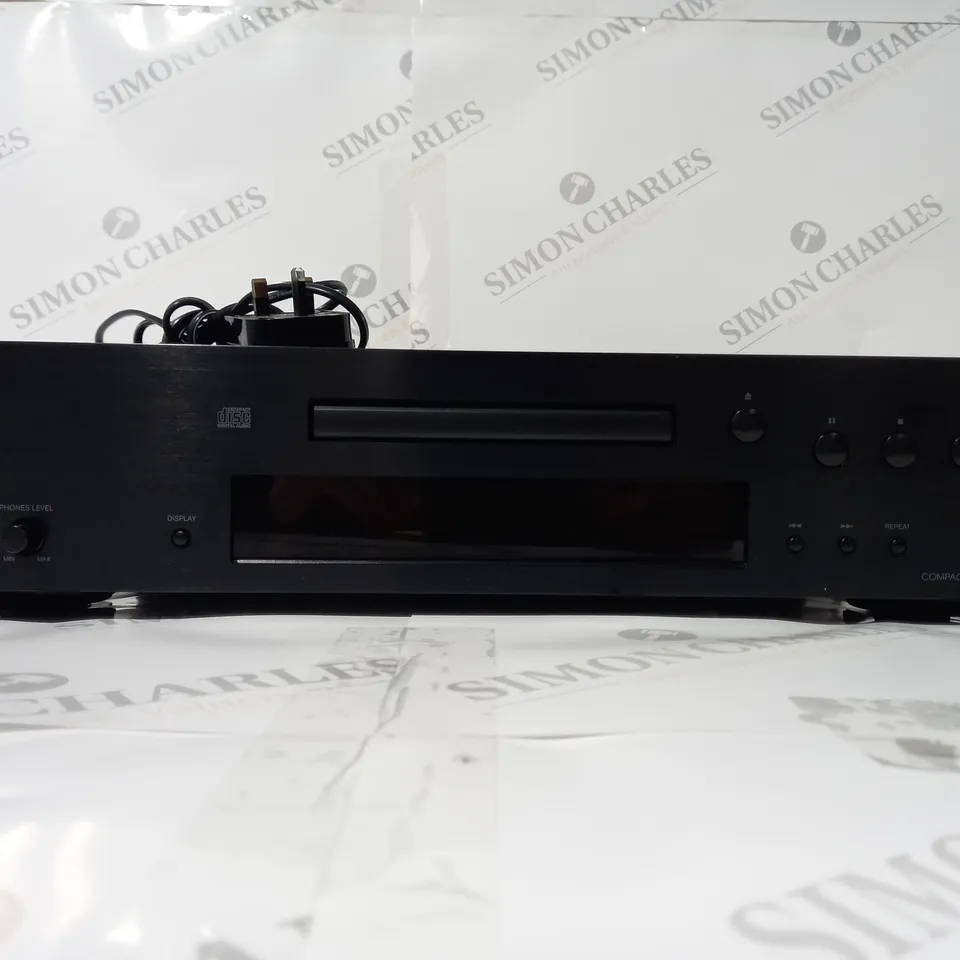 BOXED ONKYO COMPACT DISC PLAYER IN BLACK