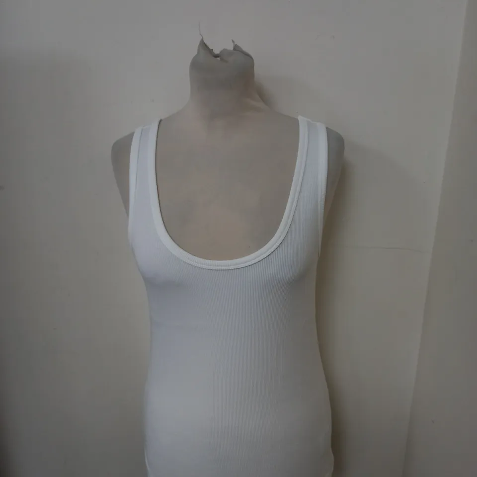 REISS VIOLET SCOOP NECK RIB VEST SIZE M