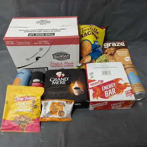 APPROXIMATELY 10 ASSORTED FOOD & DRINK ITEMS TO INCLUDE - HIGH5 COCONUT ENERGY BARS - GRAZE PEANUT BUTTER OAT BOOSTS - COMVITA MANUKA HONEY - ETC 