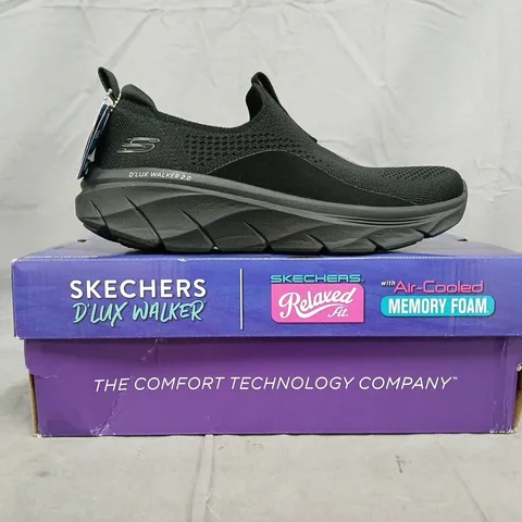 BOXED PAIR OF SKECHERS RELAXED FIT SLIP-IN SHOES IN BLACK SIZE UK 5