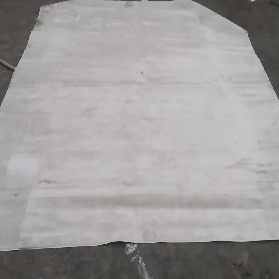 STILLAGE OF APPROXIMATELY 20 XL QUALITY DESIGNER RUGS