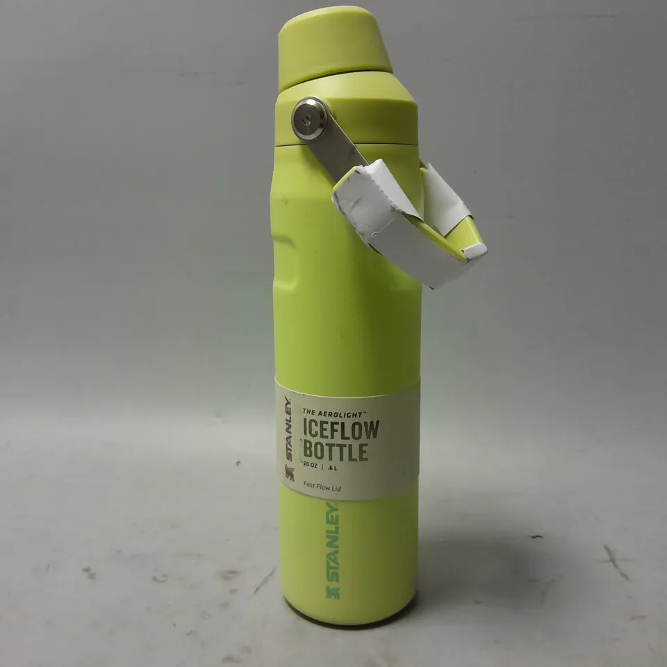 STANLEY THE AEROLIGHT ICEFLOW BOTTLE IN GREEN