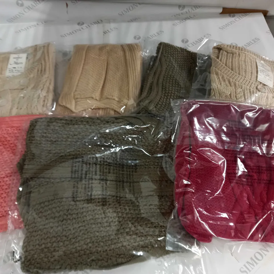LOT OF 7 ASSORTED BAGGED KNITWEAR CLOTHING ITEMS - VARIOUS SIZES