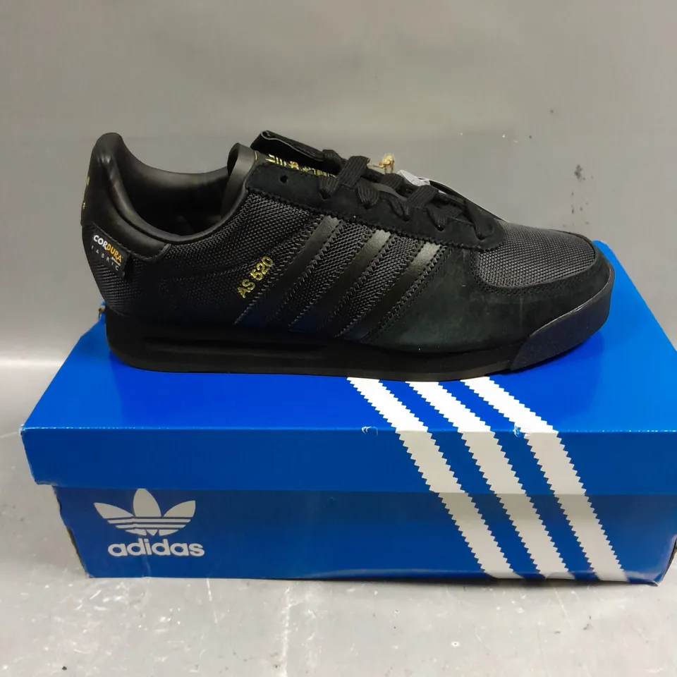 BOXED PAIR OF ADIDAS ORIGINALS TRAINERS IN BLACK - 7