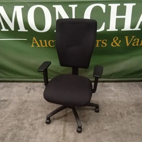 OFFICE CHAIR - BLACK FABRIC 