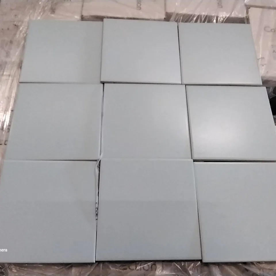 PALLET OF APPROXIMATELY 34 PACKS OF 44 BRAND NEW ASTUCE MAT BLEU TURQUOISE  15×15CM TILES, BRILLIANT JUANE SERIN 15×15CM TILES & BRILLIANT VERT VERT 15×15CM TILES