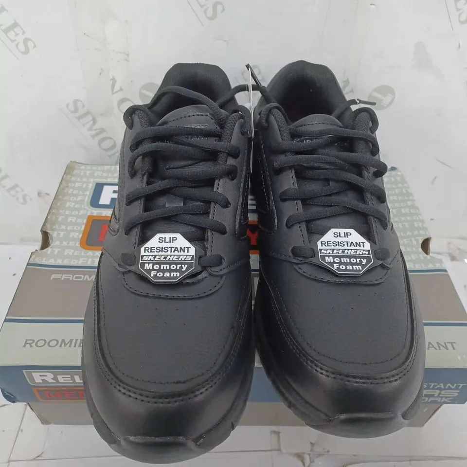 BOXED PAIR OF SKECHERS MENS NAMPA WORK TRAINERS BLACK SIZE 9