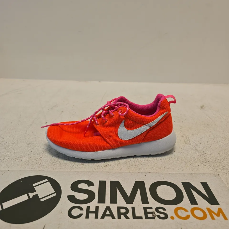 NIKE RUNNING SHOES – PINK, UK 6 (WOMEN'S)