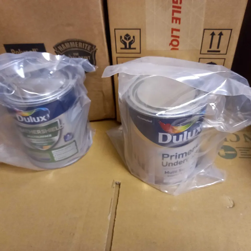 LOT OF APPROX 4 ASSORTED PACKAGED BOXED PAINTS TO INCLUDE: DULUX, JOHNSTONES, WILKO