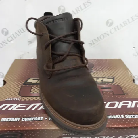SKECHERS MENS LEATHER BOOTS, CHOCOLATE - SIZE 8