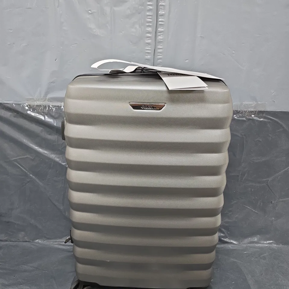 ROCK LUGGAGE BERLIN 8 WHEEL HARDSHELL MEDIUM SUITCASE - CHARCOAL
