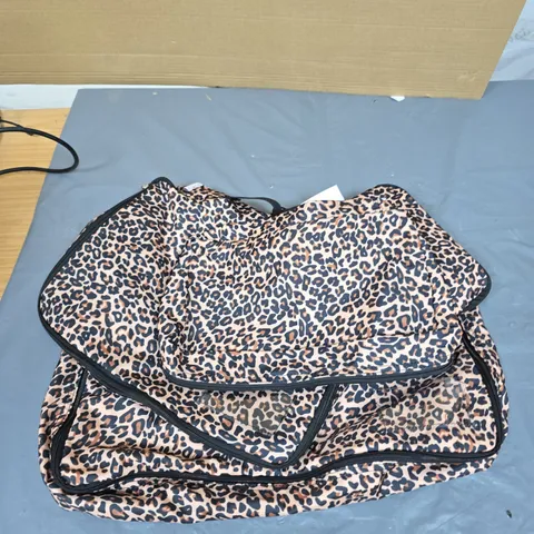 SET OF 4 MIA TUI LEOPARD PRINT PACKING CUBES
