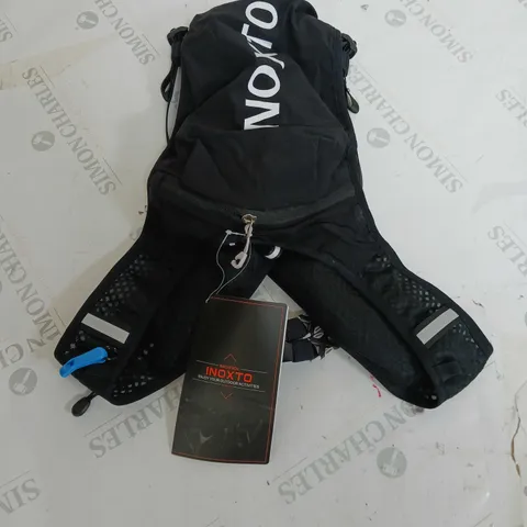 INOXTO OUTDOOR RUNNING BACKPACK IN BLACK