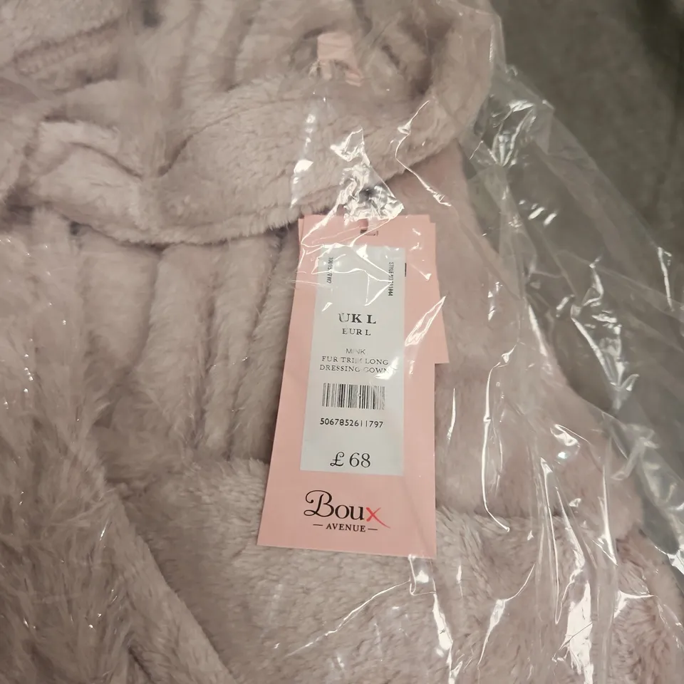BOUX AVENUE LARGE PINK DRESSING GOWN BAGGED