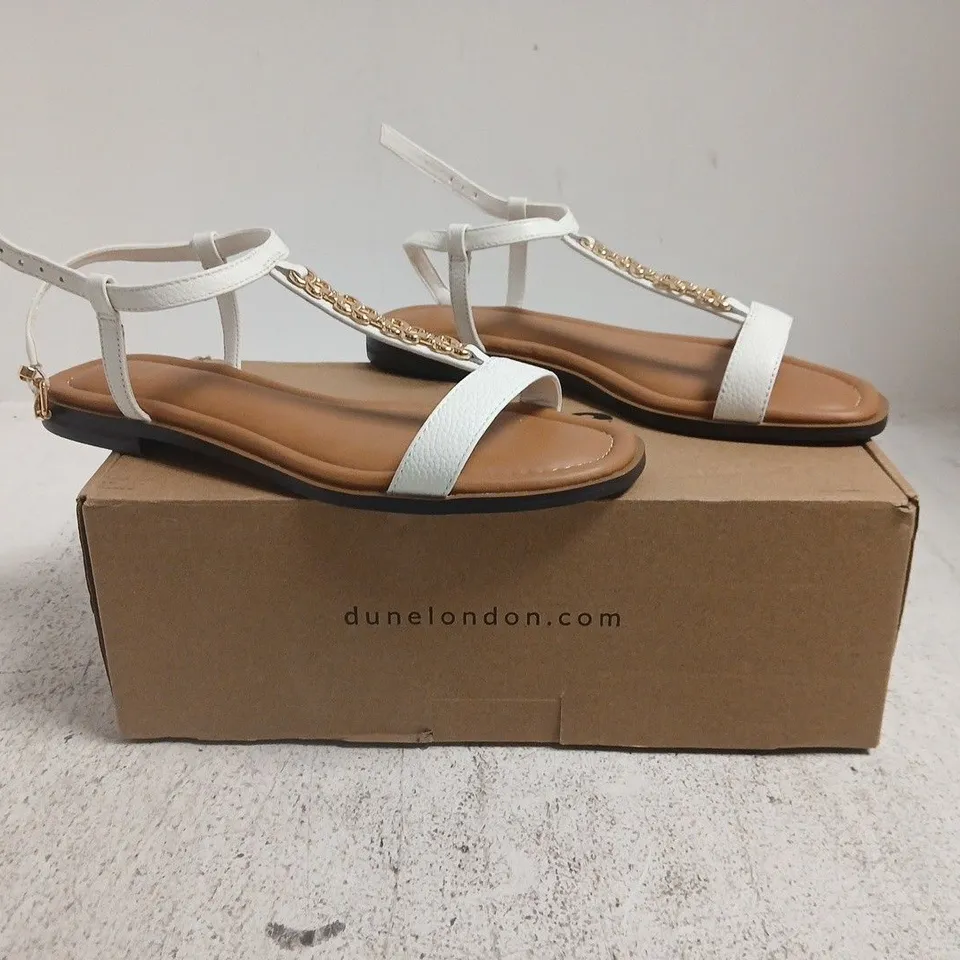 BOXED PAIR OF DUNE LONDON SANDALS IN WHITE SIZE 5
