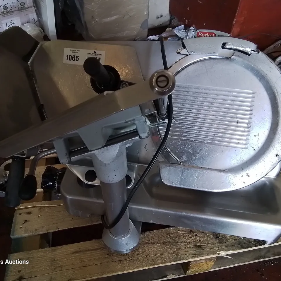 BERKEL 800S ELECTRIC MEAT SLICER 