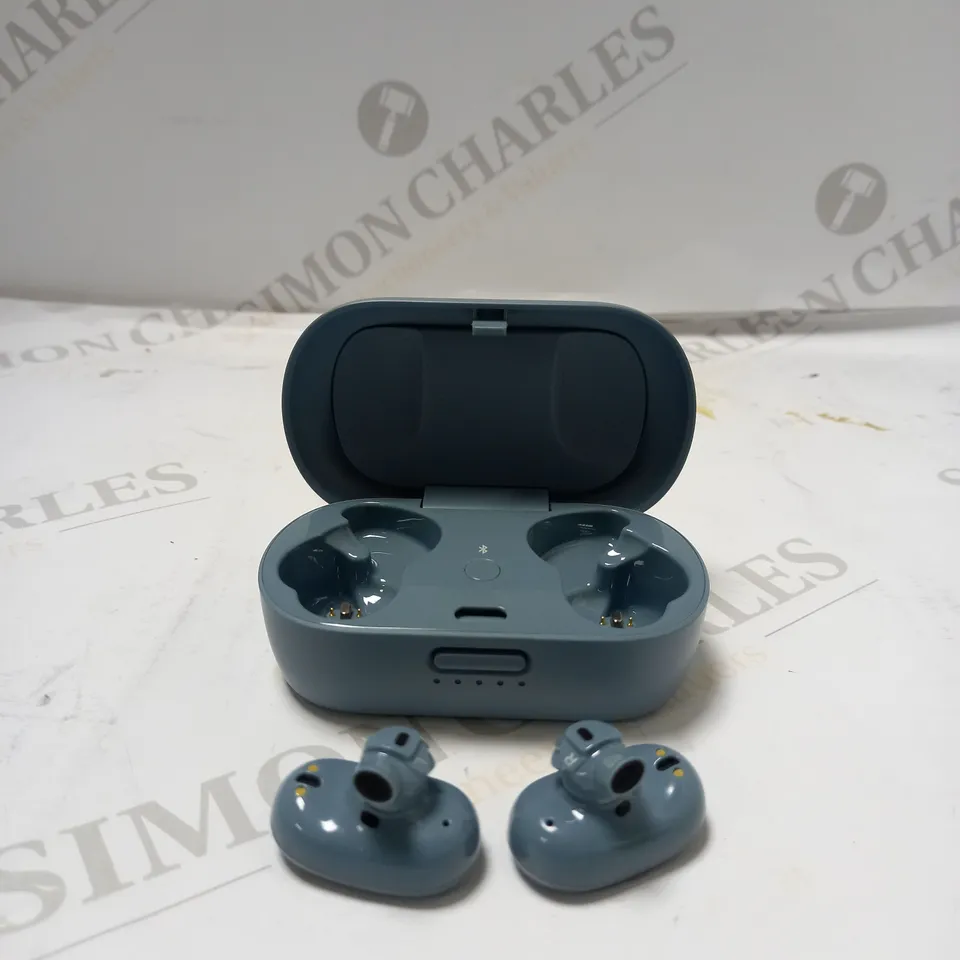 BOSE QUIET COMFORT NOISE CANCELLING EARBUDS