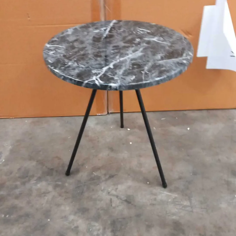 BRAND NEW BOXED RELAX DAYS MARBLE EFFECT SIDE TABLE