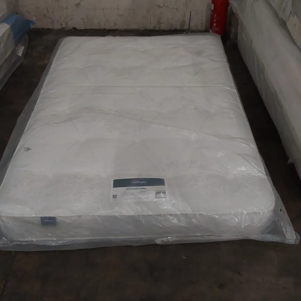 QUALITY BAGGED SILENTNIGHT MIRACOIL ORTHO 135cm DOUBLE MATTRESS 