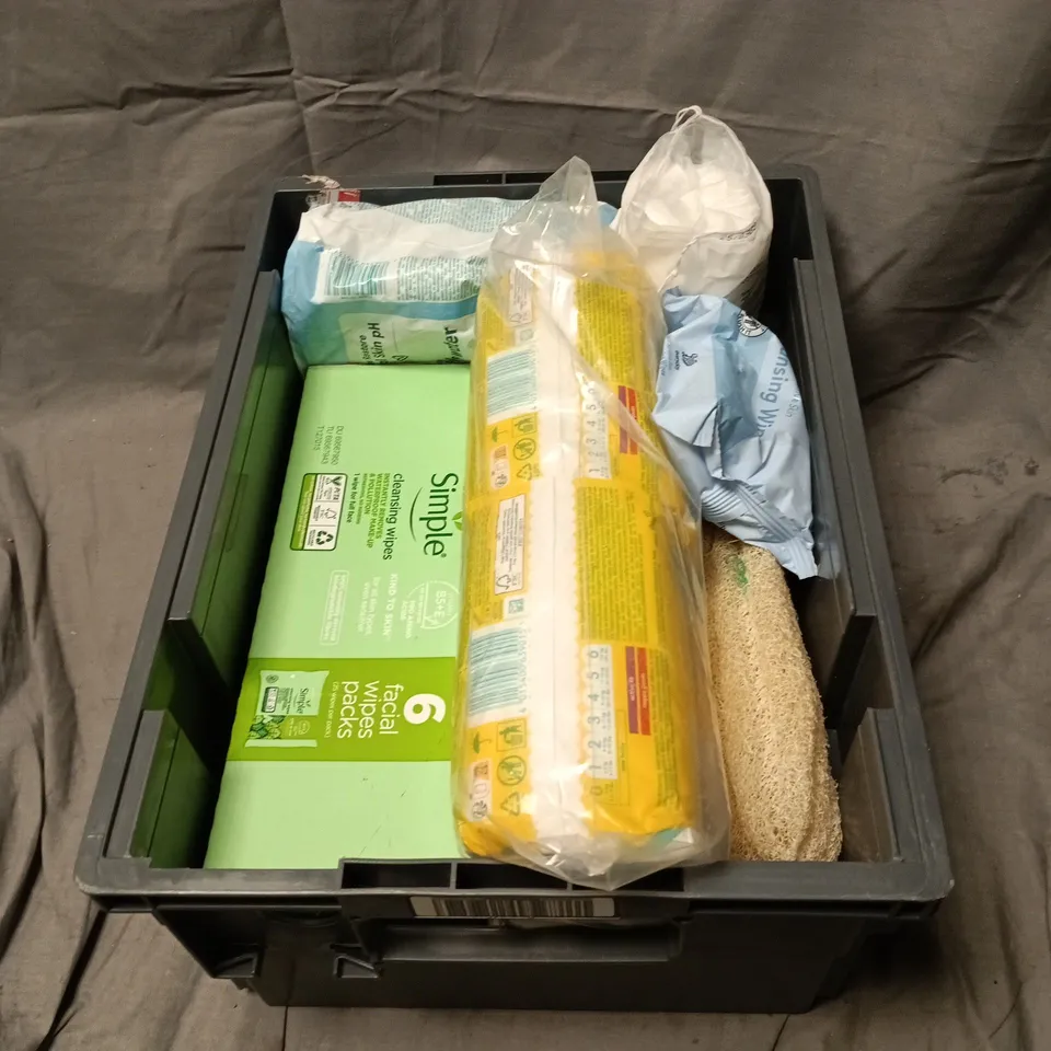 APPROXIMATLEY 5 ASSORTED HOUSEHOLD ITEMS INCLUDING PAMPERS NEW BABY DIAPERS AND SIMPLE CLEANSING WIPES