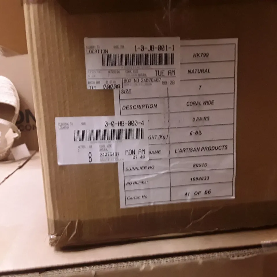 BOXED BRAND NEW SIMPLY BE CORAL WIDE SCANDALS SIZE 7 NATURAL COLOUR APPROXIMATELY 7 PAIRS