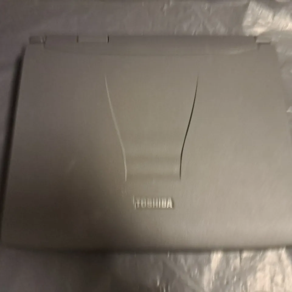 TOSHIBA PS427E LAPTOP IN GREY