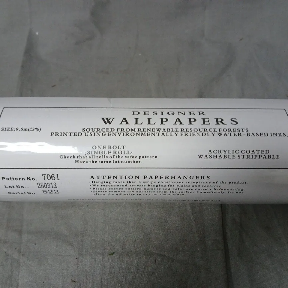 DESIGNER WALLPAPERS – SINGLE ROLL WALLPAPER, PATTERN 7061, 9.5M LENGTH (LOT 250312)