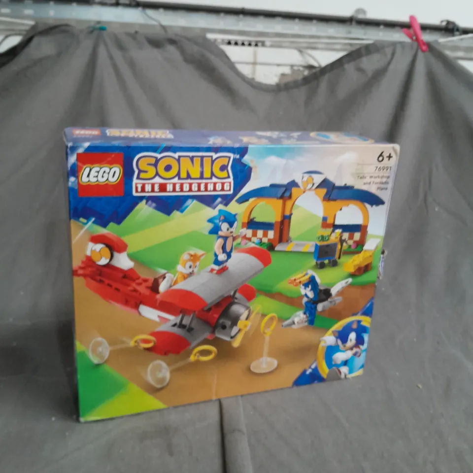 BOXED LEGO SONIC THE HEDGEHOG 76991 - TAILS' WORKSHOP AND TORNADO PLANE