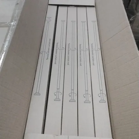 PALLET CONTAINING A LARGE QUANTITY OF SHOWER CURATIN RODS ETC