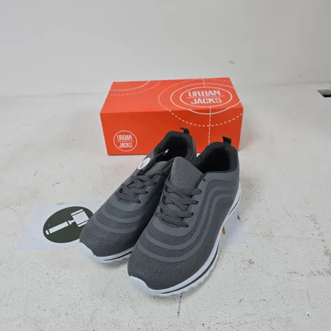 URBAN JACKS NEW MEXICO GREY TRAINERS – UK SIZE 11