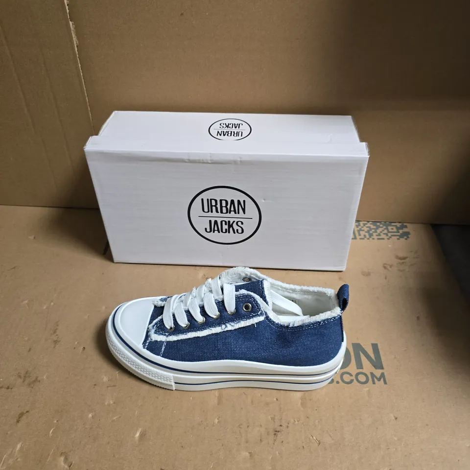 URBAN JACKS DENIM CANVAS SNEAKER - UK SIZE 4 