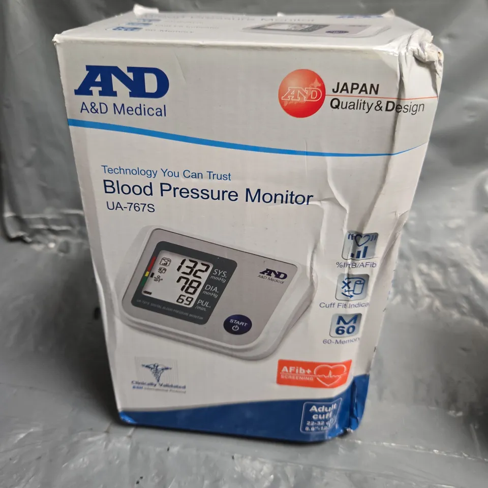 A&D MEDICAL BLOOD PRESSURE MONITOR UA-767S