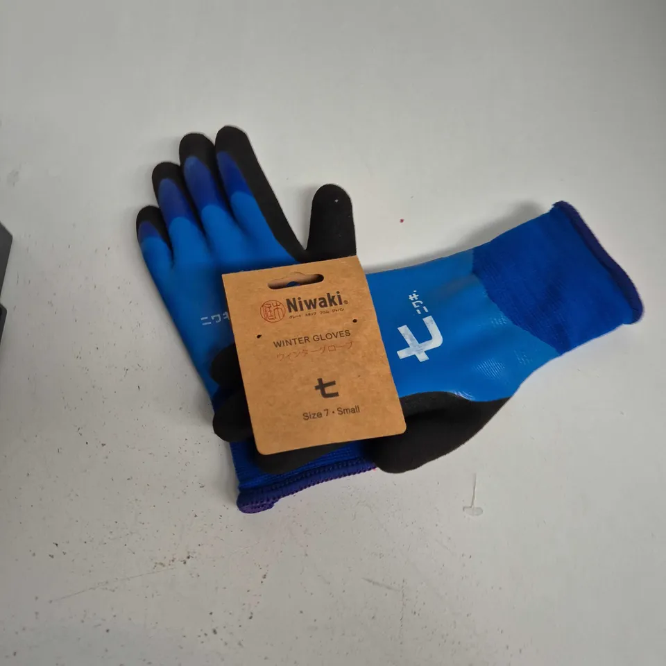 TOTE OF APPROXIMATELY 12 ASSORTED ITEMS TO INCLUDE: NIWAKI GLOVES