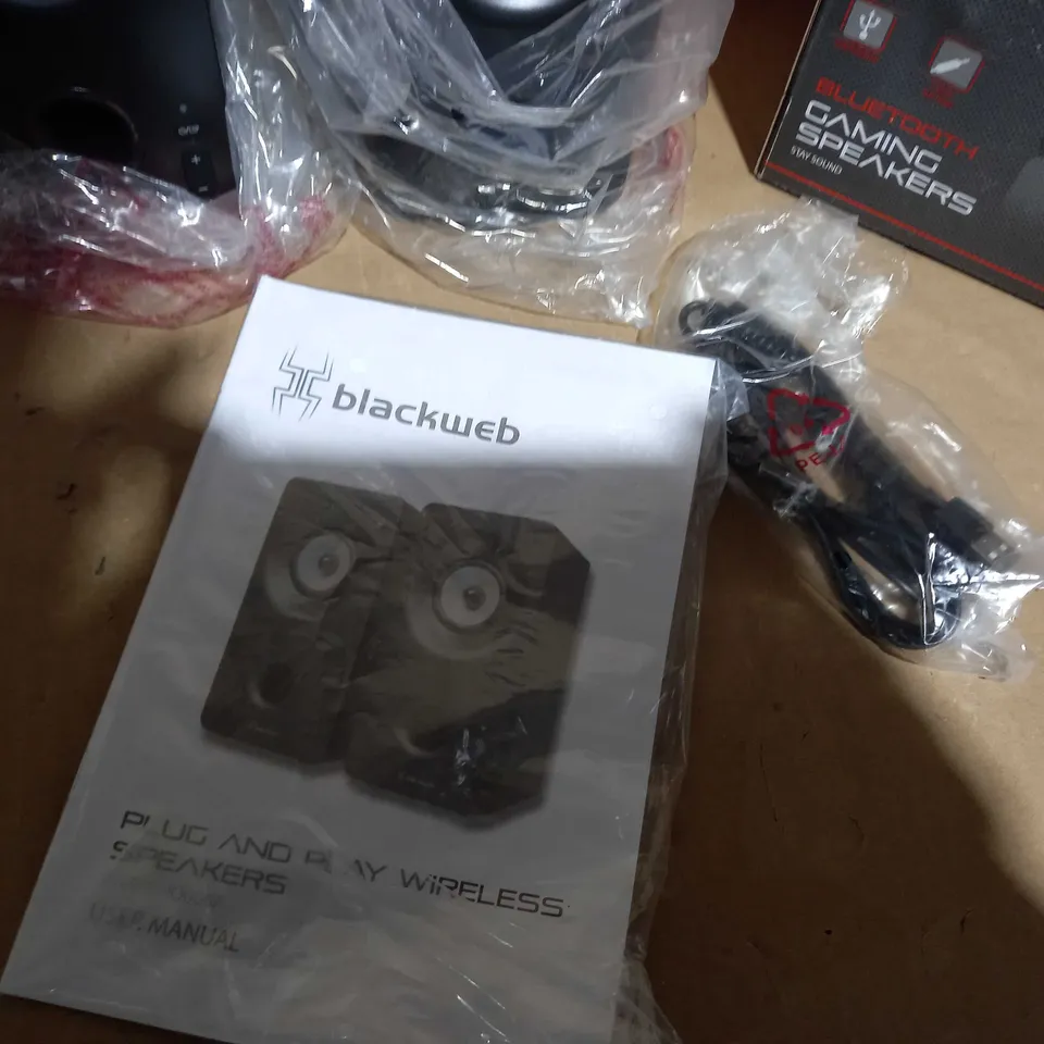 BOXED BLACKWEB GAMING SPEAKERS