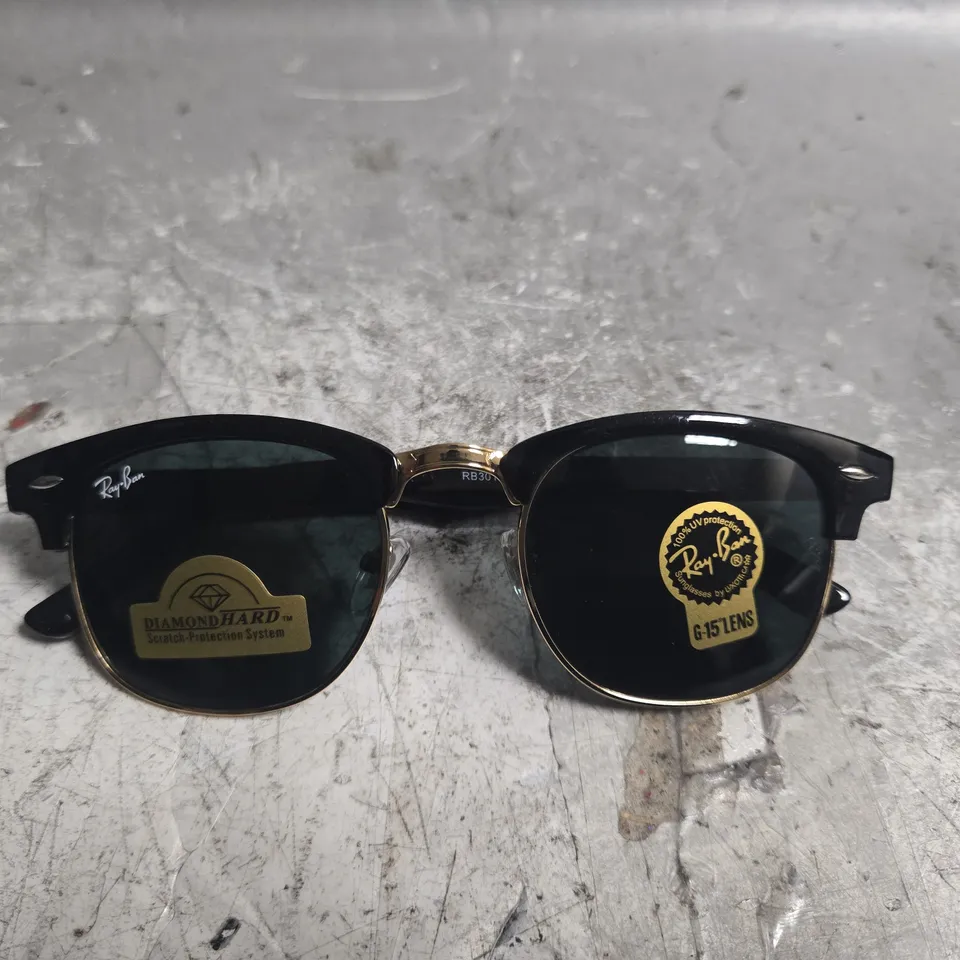 BOXED PAIR OF RAY BANS