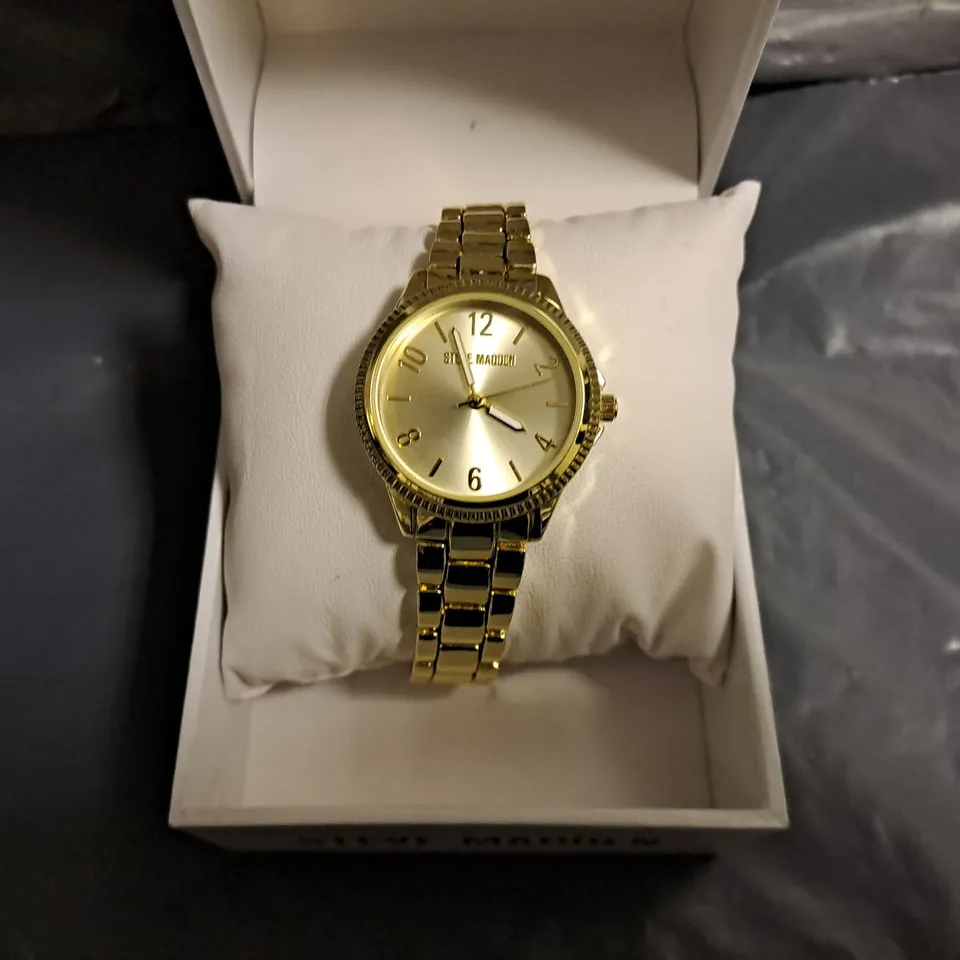 BOXED STEVE MADDEN CLASSIC WATCH