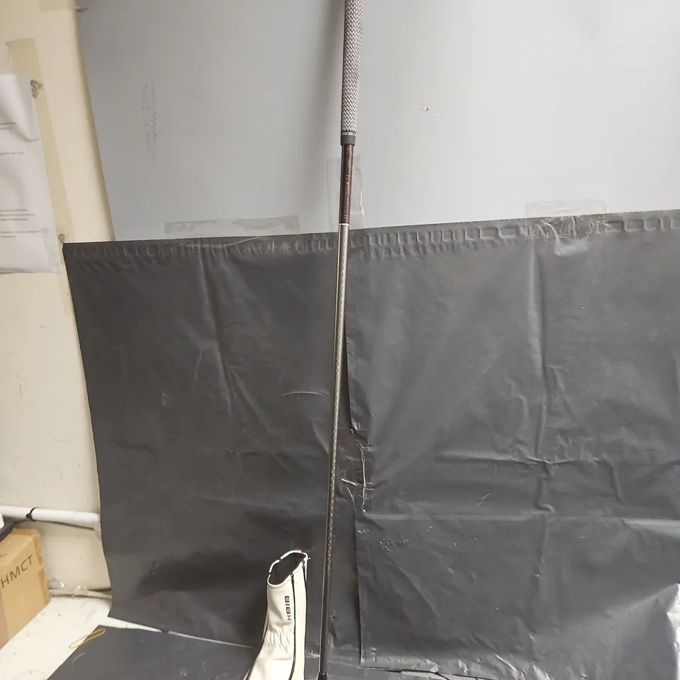 GOLF CLUBS – CALLAWAY ROGUE MAX DRIVER & TITLEIST CLUB TITLEIST 818H.