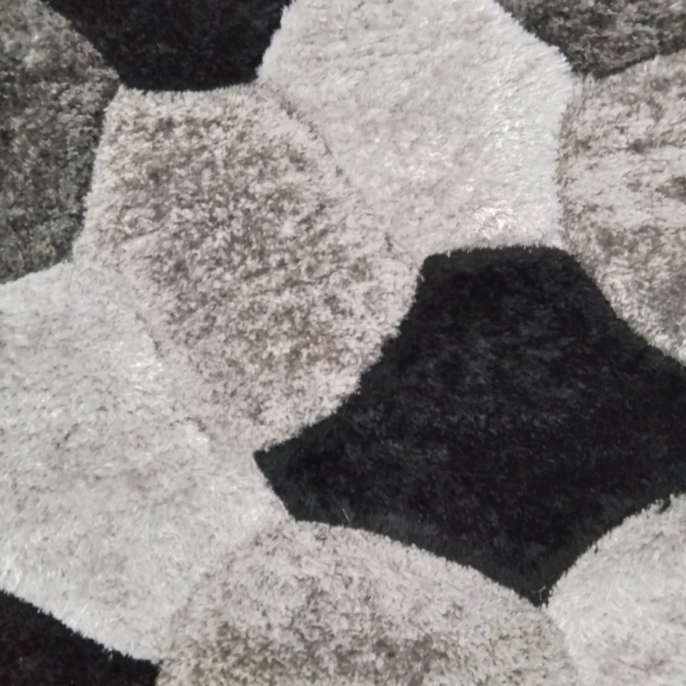 PONA SHAGGY BLACK AND SILVER AREA RUG SIZE 120X170CM