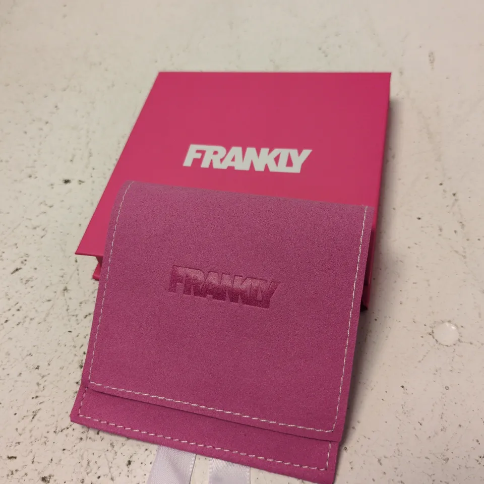 FRANKY GOLD-TONE PENDANT NECKLACE WITH CHAIN – PINK PRESENTATION WALLET