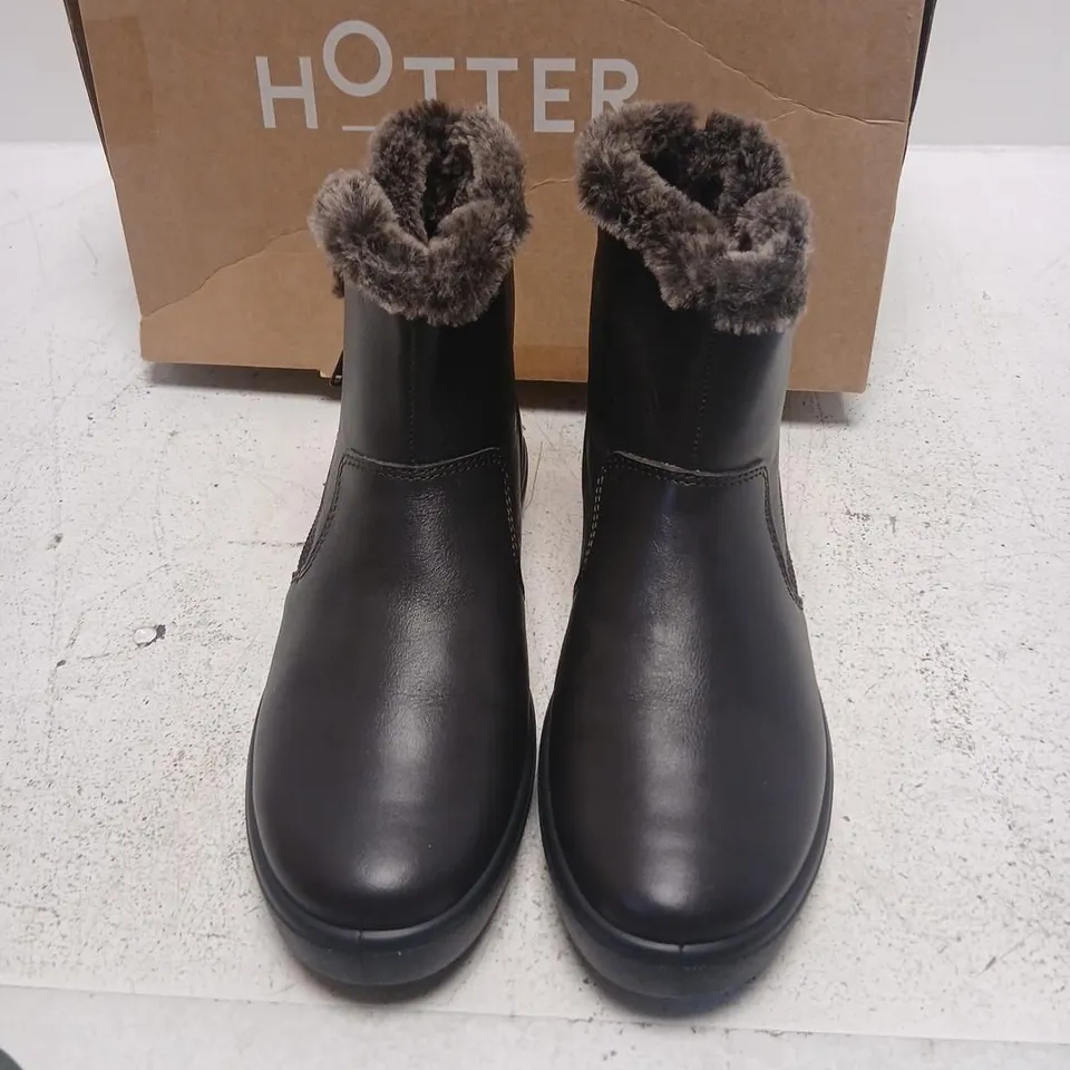 HOTTER WOMEN'S ANKLE BOOTS WITH FUR LINING – UK 4 (US 6, EU 37)